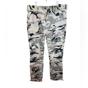 VIP Vintage Y2K Baby Pink Camo Cargo Belted Pants